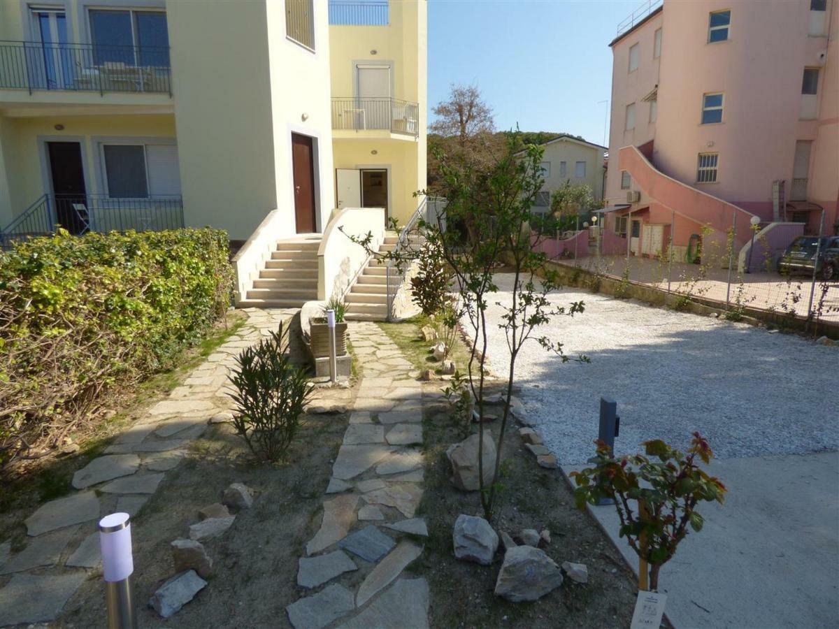 Complesso Primavera Tirrenia Buitenkant foto